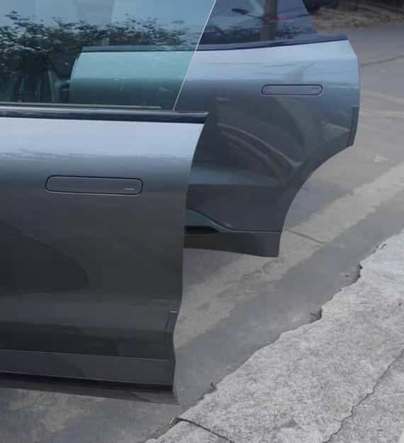 Защитные накладки на двери, бампер и боковые зеркала Zeekr 001, угольно-черного цвета из 10 элементов