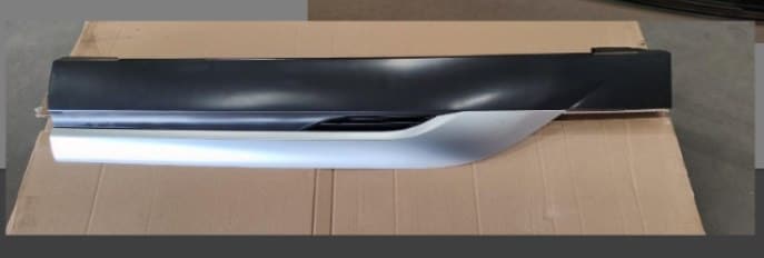 Декоративная накладка правой задней двери для 腾势 D9 DMI MRHB-5402Volvo 740